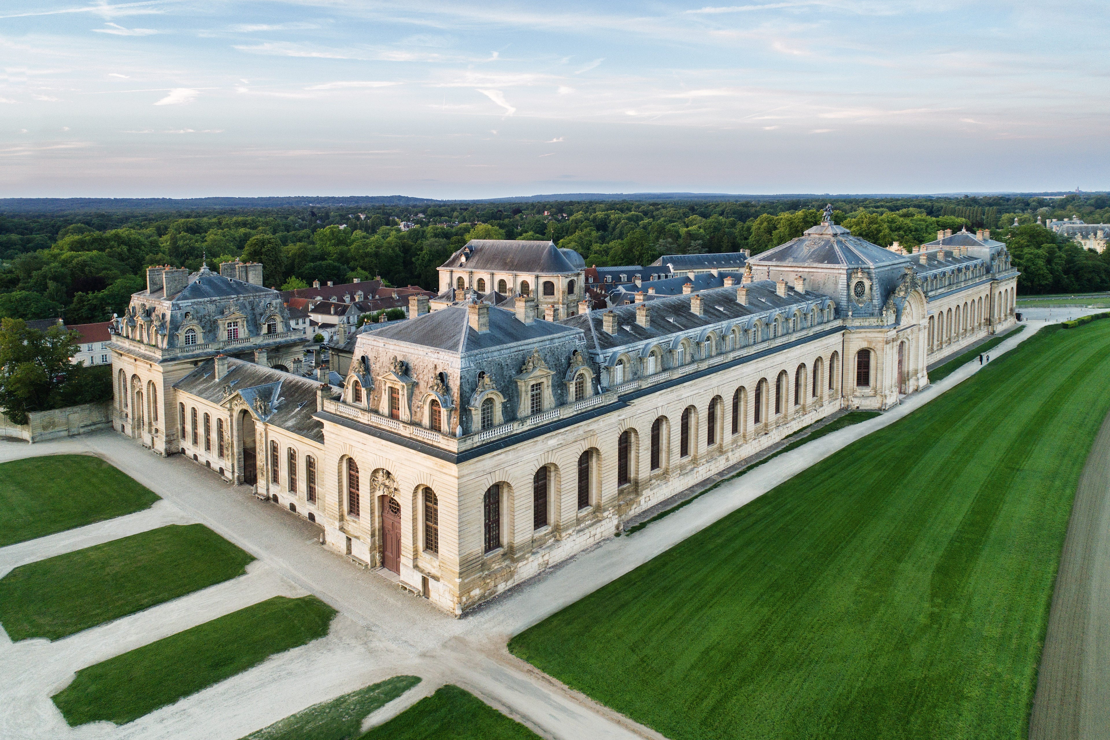 Château de Chantilly: The Living Embodiment of Refinement - Higher Class Editions